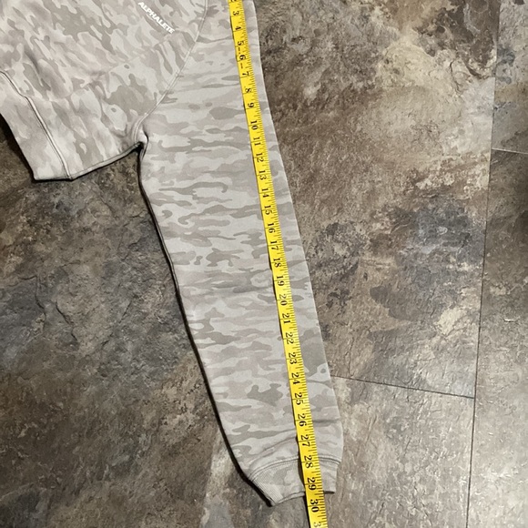 NWT - Ladies Alphalete Classic Crew Crop Sweatshirt (S) - Picture 5 of 7